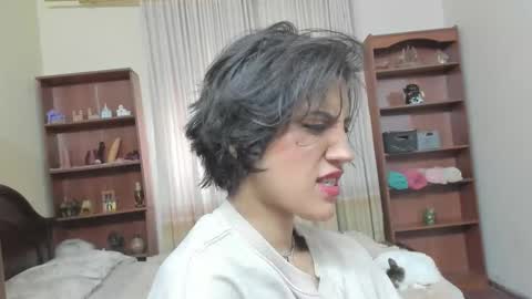 Amber online show from 01/13/26, 01:49