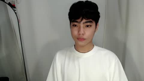 mingkla_man online show from 07/12/26, 12:29