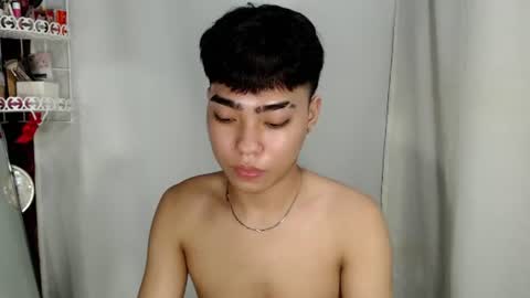 mingkla_man online show from 07/17/26, 08:32