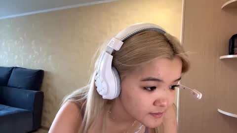 Kate online show from 10/03/25, 05:15