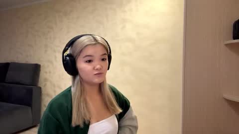 Kate online show from 10/07/25, 05:04