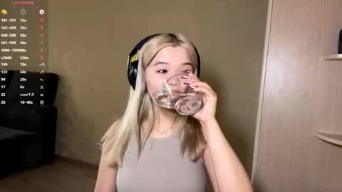 Kate online show from 10/10/25, 05:17