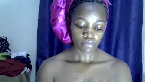 Snapshot of mini_charm chatting on 07/05/26, 05:53 VERONICA MUTAMBI online show from 07/05/26, 05:53