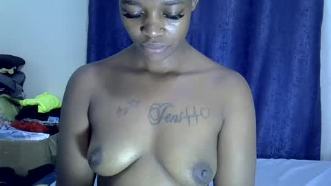 Snapshot of mini_charm chatting on 07/14/26, 12:13 VERONICA MUTAMBI online show from 07/14/26, 12:13