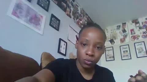 Snapshot of mini_luv chatting on 12/03/24, 05:12 SLIPSLID online show from 12/03/24, 05:12