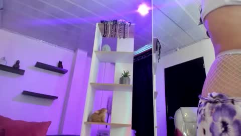 miniadelf online show from 02/25/26, 07:56