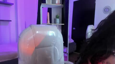 Snapshot of miniadelf chatting on 04/15/26, 09:26 miniadelf online show from 04/15/26, 09:26