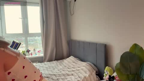 Cleo online show from 09/25/25, 01:04