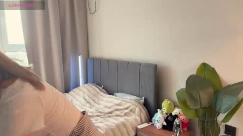 Cleo online show from 09/28/25, 12:21