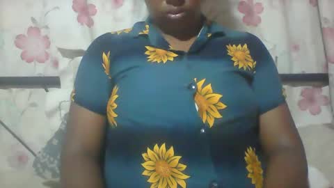 Minie4Tina online show from 12/19/24, 11:29