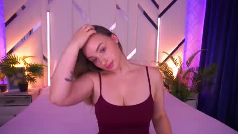 Snapshot of minifox_ chatting on 11/29/25, 08:06 minifox_ online show from 11/29/25, 08:06