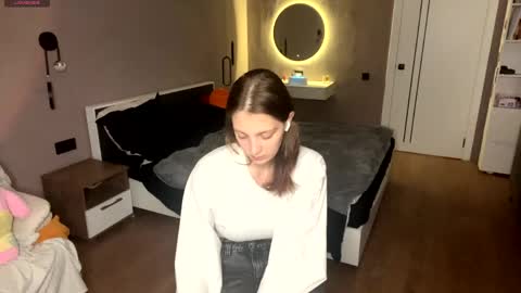 Asti online show from 04/02/26, 04:15