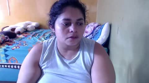 Snapshot of minnie_bbw69 chatting on 04/18/26, 01:59 Andrea online show from 04/18/26, 01:59