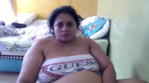 Snapshot of minnie_bbw69 chatting on 04/23/26, 07:16 Andrea online show from 04/23/26, 07:16