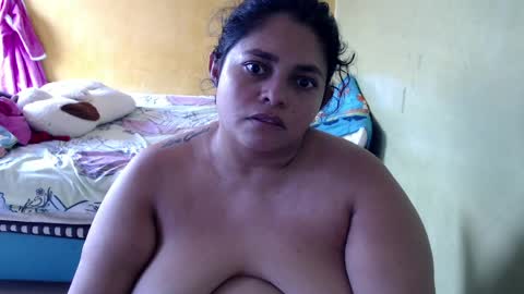 Snapshot of minnie_bbw69 chatting on 04/29/26, 06:47 Andrea online show from 04/29/26, 06:47