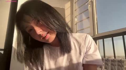 Snapshot of minnie_joy_ chatting on 04/30/26, 12:22 Joy online show from 04/30/26, 12:22