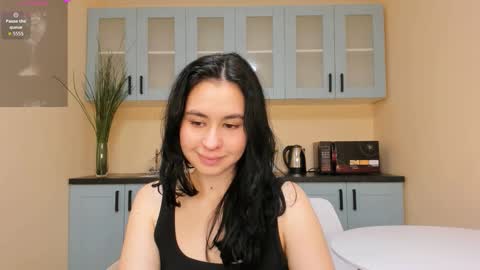 Snapshot of minniiemile chatting on 01/09/26, 07:48 Minnie online show from 01/09/26, 07:48