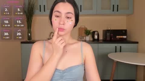 Snapshot of minniiemile chatting on 03/07/26, 06:21 Minnie online show from 03/07/26, 06:21