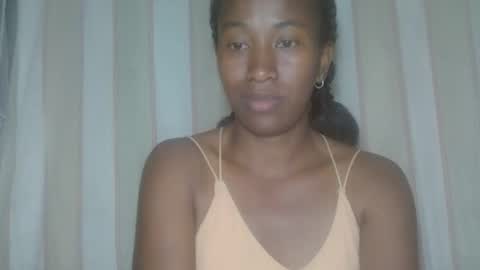 minouch211907 online show from 11/17/25, 05:41