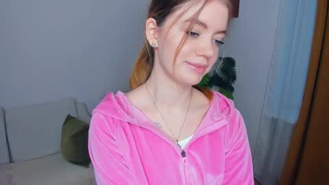 Snapshot of mintykisss chatting on 01/13/26, 06:51 Linda online show from 01/13/26, 06:51