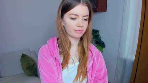 Snapshot of mintykisss chatting on 01/17/26, 07:35 Linda online show from 01/17/26, 07:35