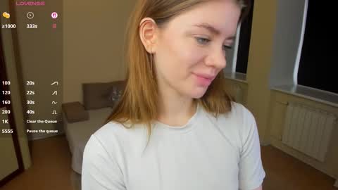 Snapshot of mintykisss chatting on 03/04/26, 08:20 Linda online show from 03/04/26, 08:20