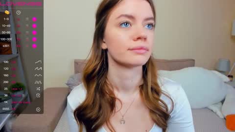 Snapshot of mintykisss chatting on 03/07/26, 07:16 Linda online show from 03/07/26, 07:16