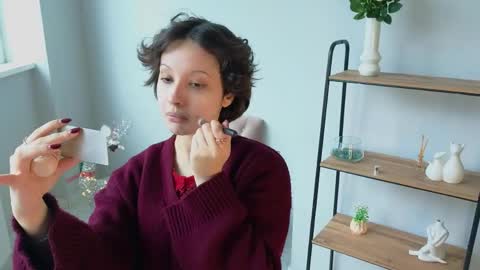 Snapshot of miola_gechi chatting on 04/24/26, 09:01 Angelina online show from 04/24/26, 09:01