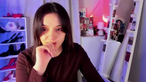 Snapshot of mipsymipson chatting on 02/01/26, 10:25 NEXT STREAM NOVEMBER 27282930 online show from 02/01/26, 10:25