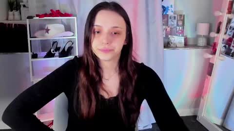 Snapshot of mipsymipson chatting on 04/15/26, 09:27 NEXT STREAM NOVEMBER 27282930 online show from 04/15/26, 09:27