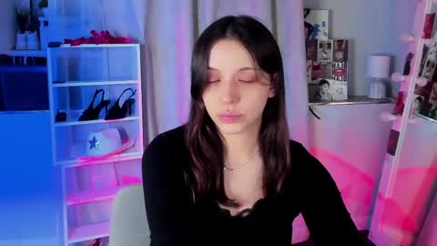 Snapshot of mipsymipson chatting on 04/20/26, 09:34 NEXT STREAM NOVEMBER 27282930 online show from 04/20/26, 09:34