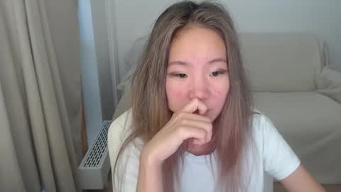 mira_g online show from 09/08/25, 04:50