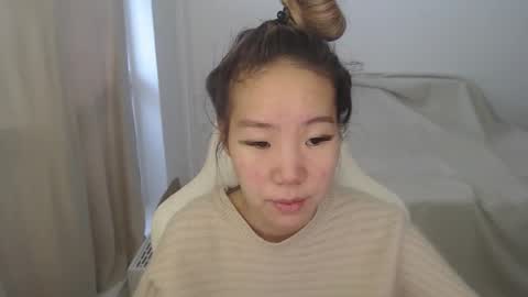 mira_g online show from 12/15/25, 09:24