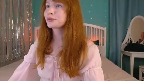 Snapshot of mira_glace chatting on 06/25/26, 10:20 Mira3 online show from 06/25/26, 10:20