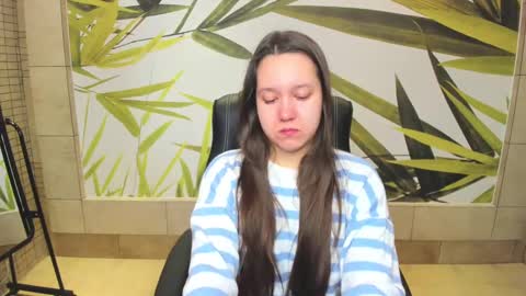 Snapshot of mira_karter chatting on 12/08/24, 01:35 Mira online show from 12/08/24, 01:35