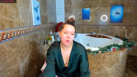 Snapshot of mira_karter chatting on 01/12/25, 04:52 Mira online show from 01/12/25, 04:52