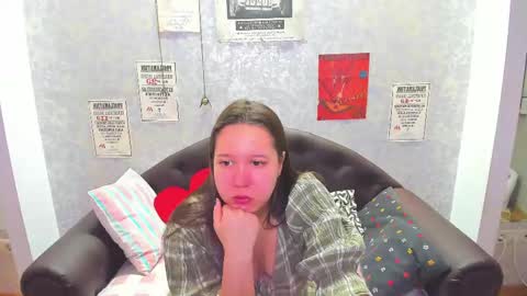 Snapshot of mira_karter chatting on 01/28/25, 02:00 Mira online show from 01/28/25, 02:00