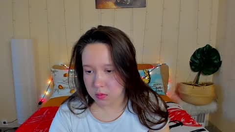 Snapshot of mira_karter chatting on 05/02/26, 02:16 Mira online show from 05/02/26, 02:16