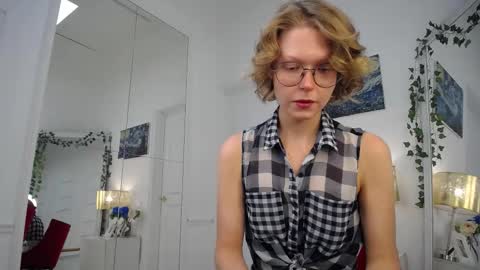 mira_marni online show from 10/06/25, 11:29
