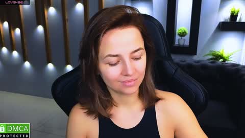 Snapshot of mira_mermayd chatting on 12/07/24, 01:03 Mira online show from 12/07/24, 01:03