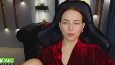 Snapshot of mira_mermayd chatting on 01/05/25, 07:28 Mira online show from 01/05/25, 07:28