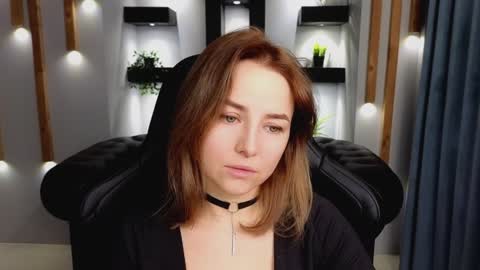 Snapshot of mira_mermayd chatting on 01/11/25, 01:16 Mira online show from 01/11/25, 01:16