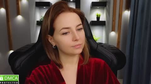 Snapshot of mira_mermayd chatting on 01/12/25, 01:21 Mira online show from 01/12/25, 01:21