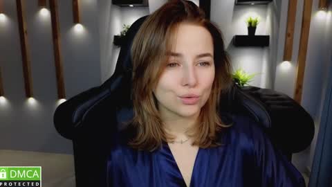 Snapshot of mira_mermayd chatting on 01/18/25, 01:08 Mira online show from 01/18/25, 01:08