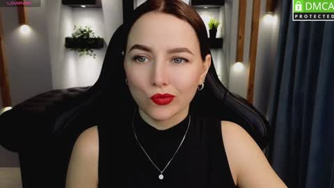 Snapshot of mira_mermayd chatting on 02/02/25, 01:23 Mira online show from 02/02/25, 01:23