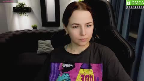 Snapshot of mira_mermayd chatting on 02/25/25, 08:25 Mira online show from 02/25/25, 08:25