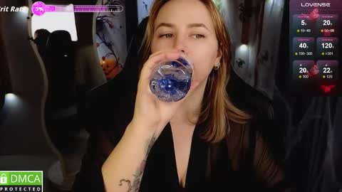 Snapshot of mira_mermayd chatting on 11/06/25, 08:15 Mira online show from 11/06/25, 08:15