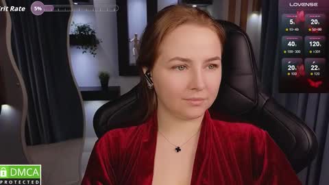 Snapshot of mira_mermayd chatting on 11/20/25, 01:50 Mira online show from 11/20/25, 01:50