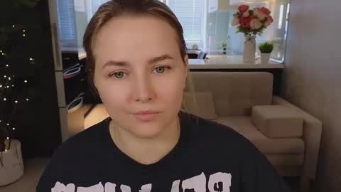 Snapshot of mira_mermayd chatting on 03/14/26, 08:53 Mira online show from 03/14/26, 08:53