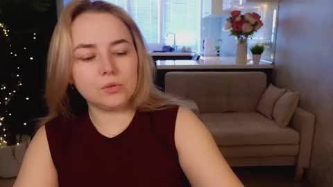 Snapshot of mira_mermayd chatting on 03/30/26, 01:39 Mira online show from 03/30/26, 01:39